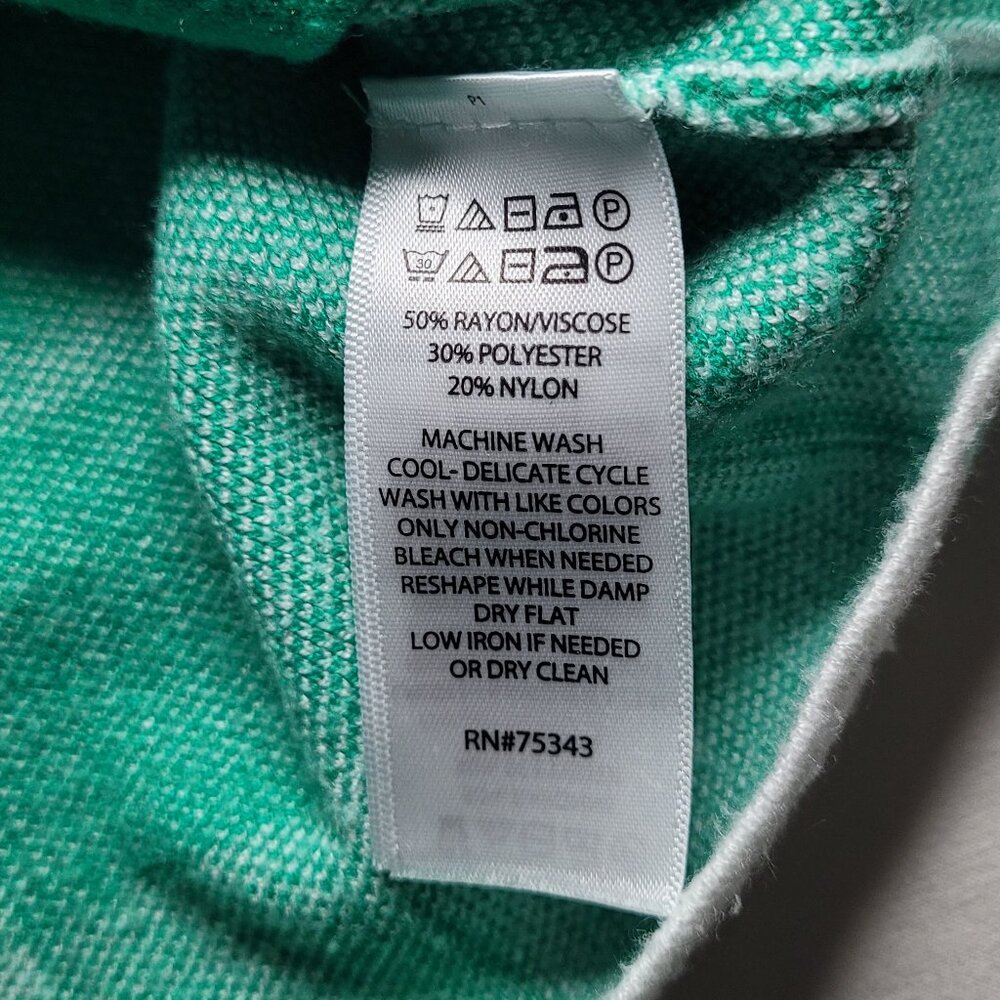 Cynthia Rowley Plaid Button Front Cardigan Sweater Green White Medium Preppy - Picture 8 of 10